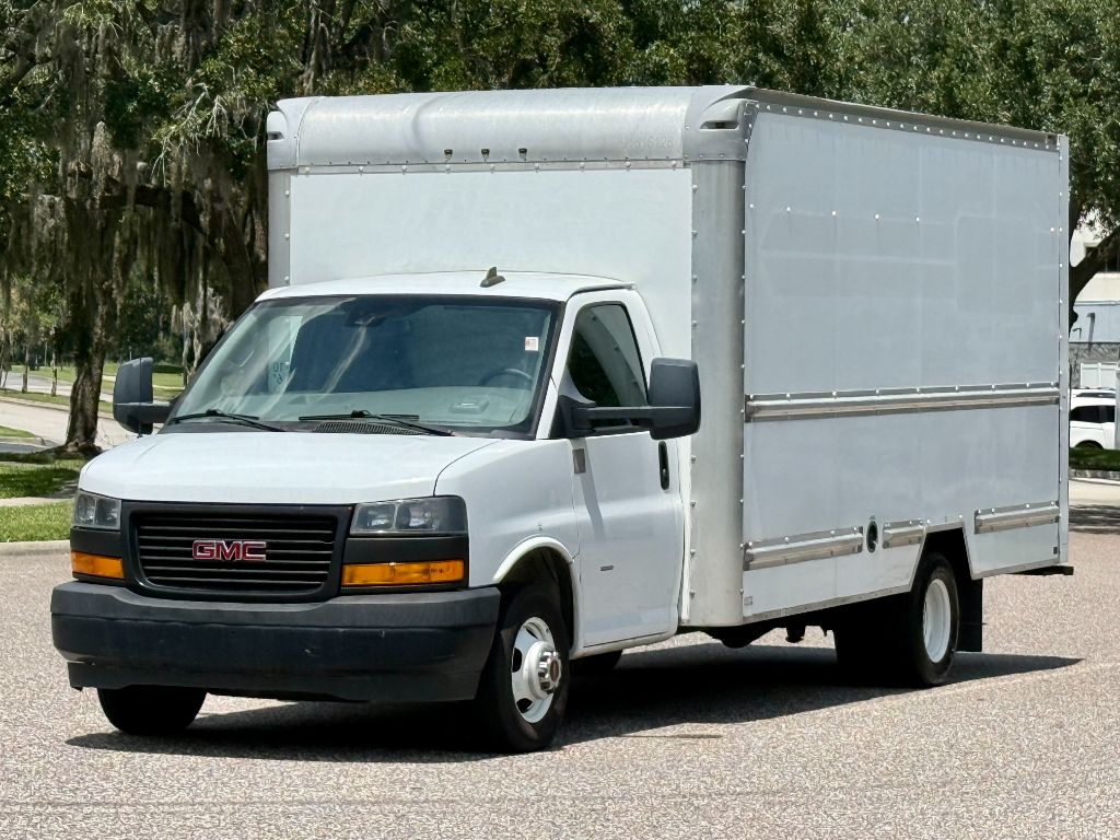 gmc savana cutaway 2020 7GZ37TCG5LN009290 image